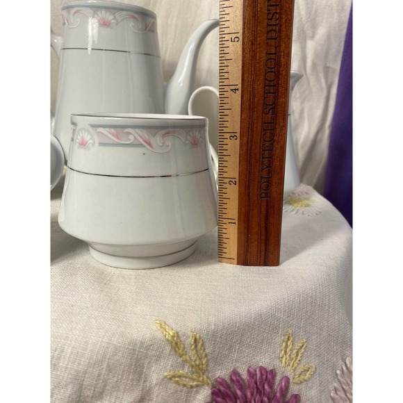 3 Piece Tea Set by Crown Ming Fine China, Tienshan Coquille pattern. Jian Shiang - Picture 6 of 14